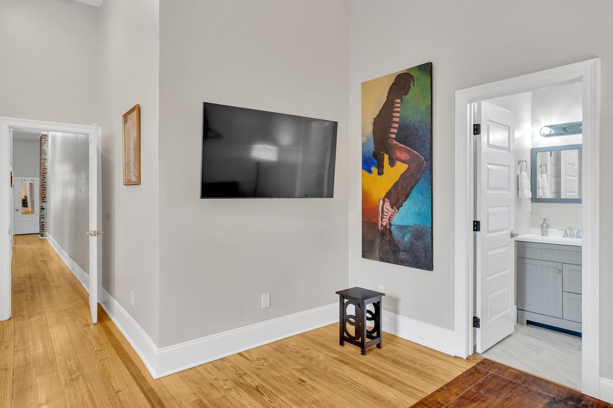 The Toussaint House Of Midcity Enjoy Holiday home *